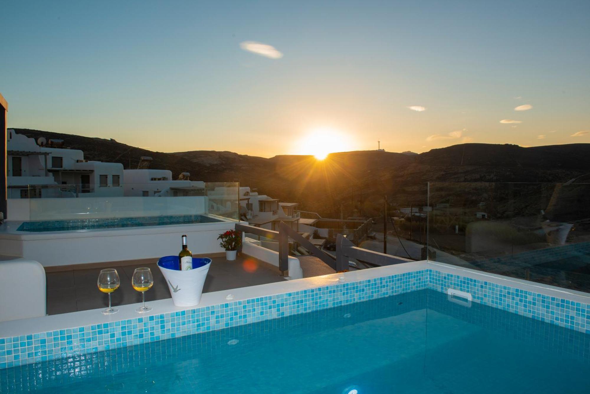 Myrsini'S Luxury Suites Merchia Mykonos Town Esterno foto