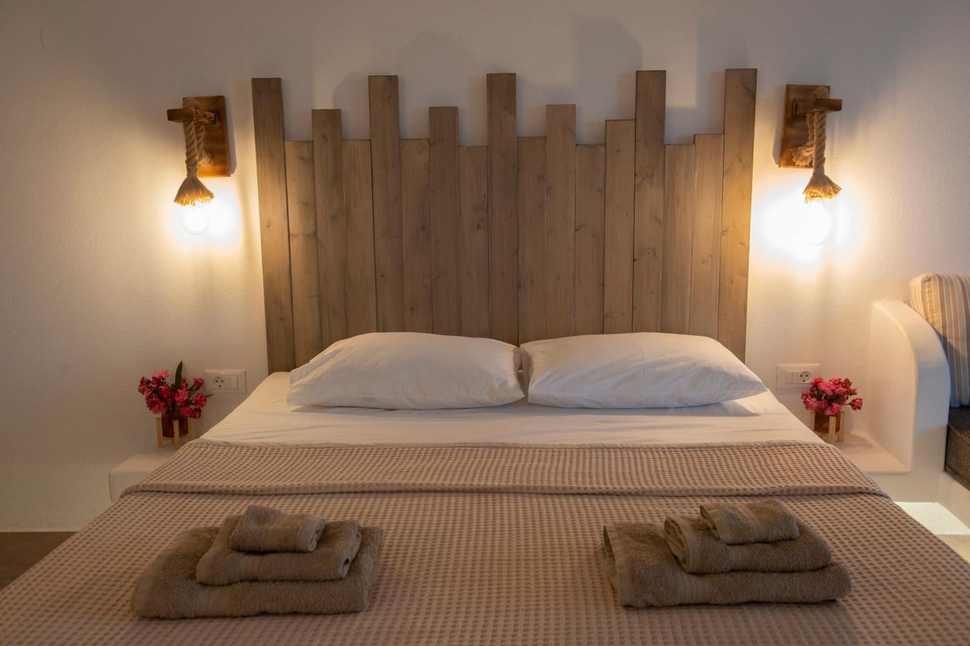 Myrsini'S Luxury Suites Merchia Mykonos Town Esterno foto