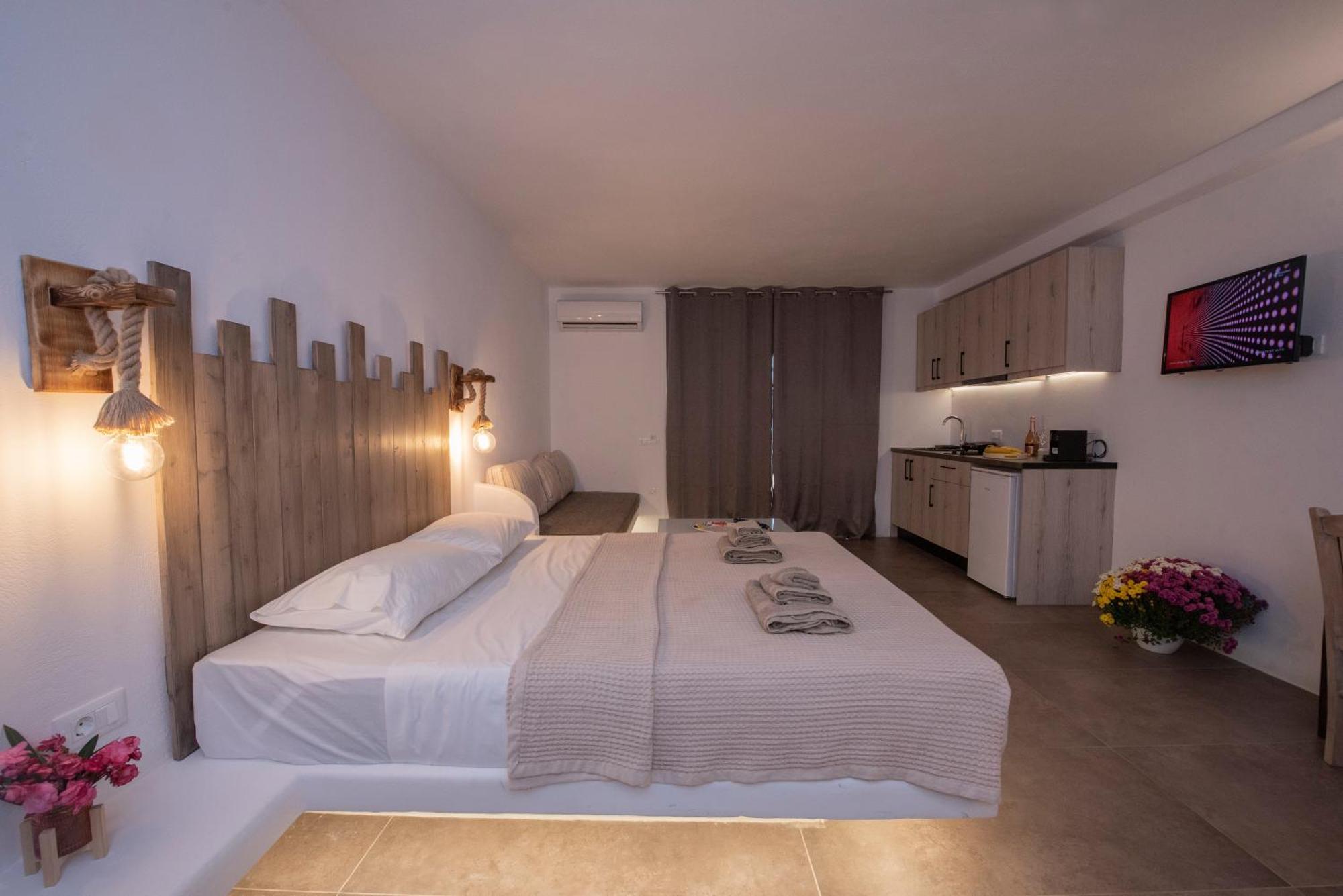 Myrsini'S Luxury Suites Merchia Mykonos Town Esterno foto